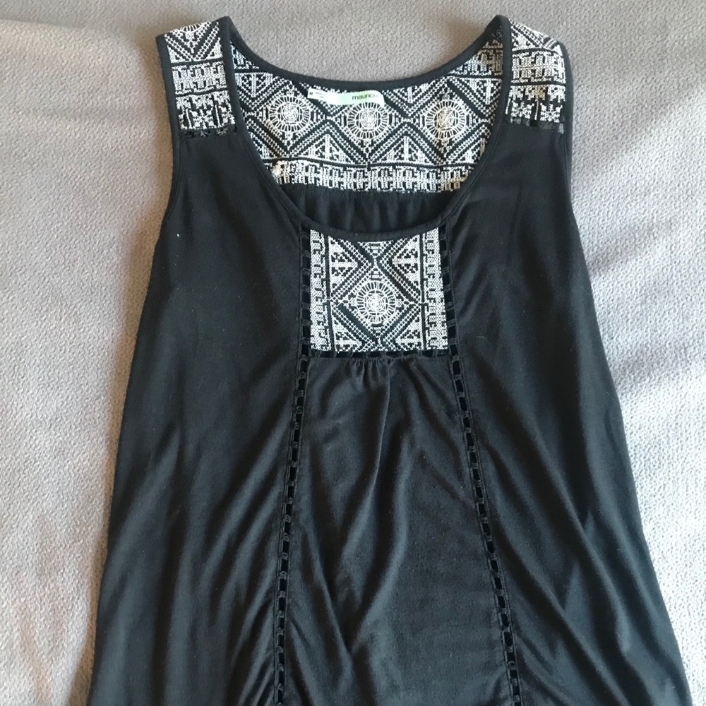 Embroidered tank top